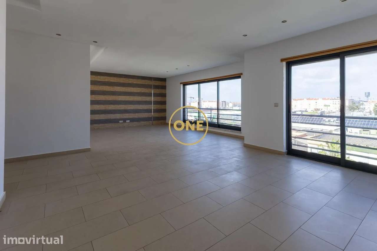 Apartamento T3 Duplex | Garagem | Montijo - Grande imagem: 3/31