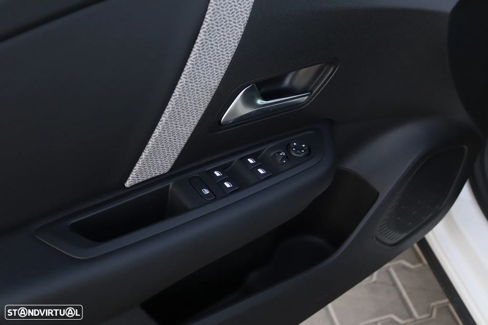Citroën C4 1.2 PureTech Plus - 32