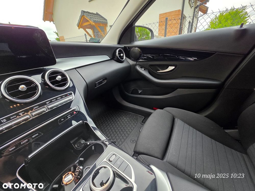 Mercedes-Benz Klasa C 180 9G-TRONIC - 16