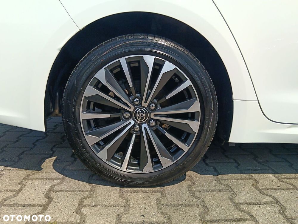 Toyota Corolla 1.8 Hybrid Style - 17