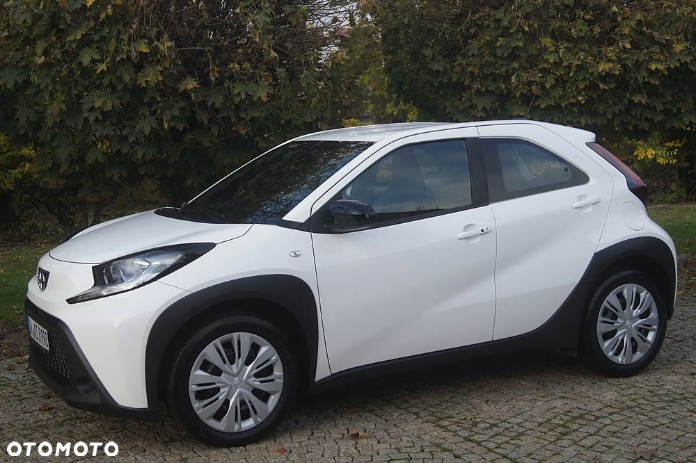 Toyota Aygo X 1.0 VVT-i X-play - 8