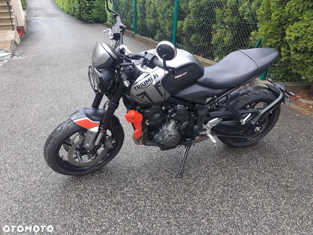 Triumph Trident - 4