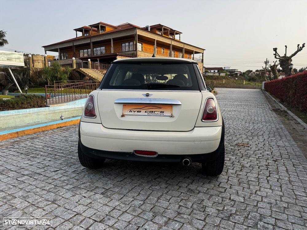 MINI 3 Portas Cooper D - 16