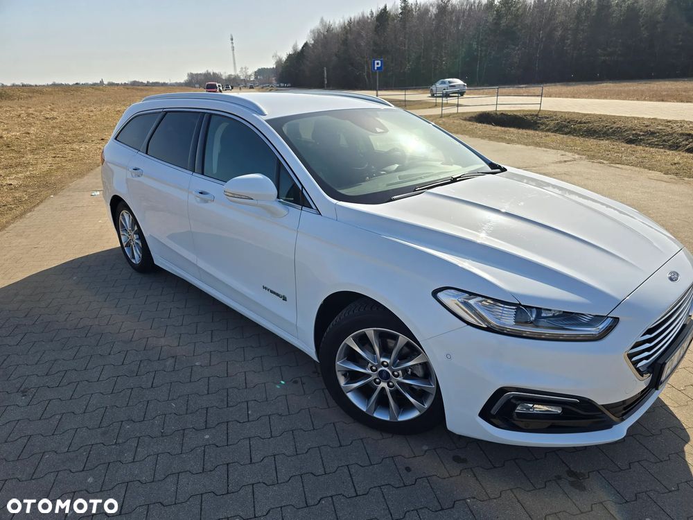Ford Mondeo 2.0 Hybrid Titanium - 1