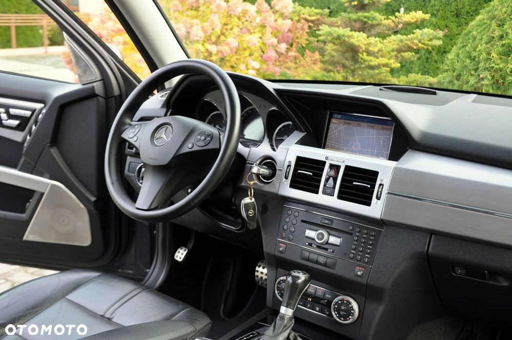 Mercedes-Benz GLK - 28