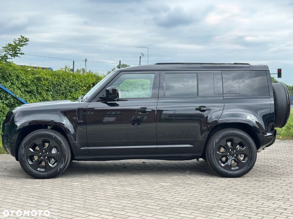 Land Rover Defender - 4