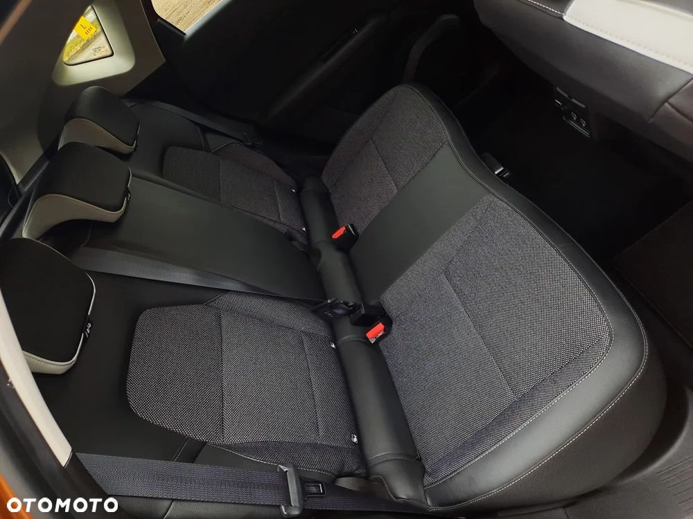 Renault Captur 1.3 TCe Intens EDC - 23