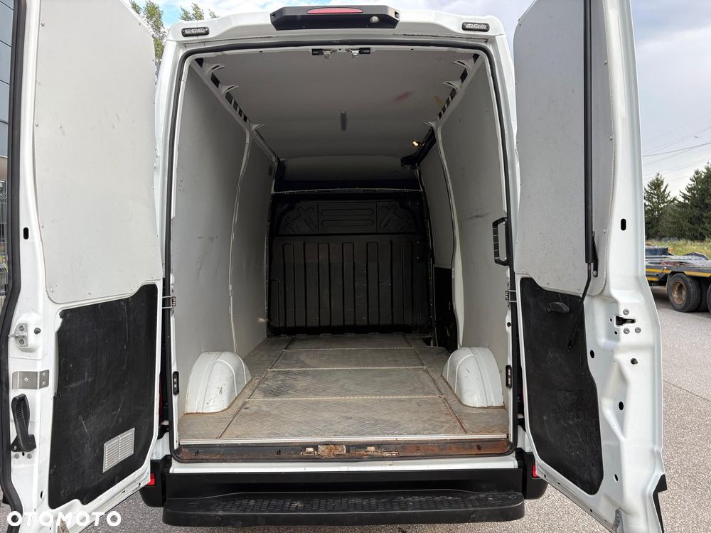 Iveco Iveco Daily 35S160, 2.3 160KM, L2H2, LED, HiMatic, Bardzo zadbane - 8