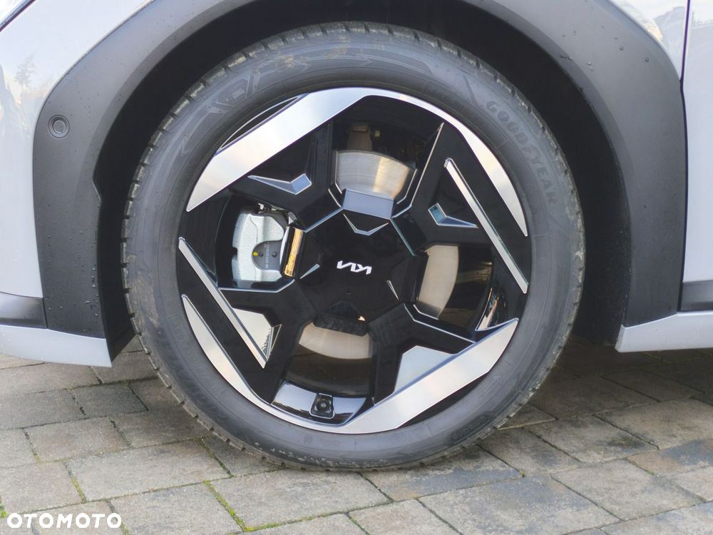 Kia EV4 - 13