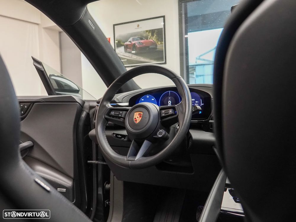 Porsche Macan Electric 4 - 37