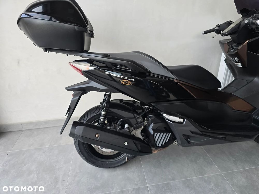 Honda NSS - 30