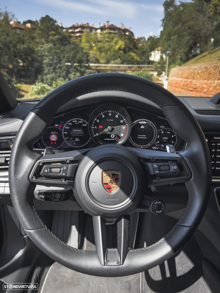 Porsche Panamera 4 E-Hybrid Platinum Edition com PDLS - 15