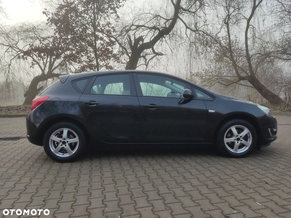 Opel Astra ver-1-4-turbo-ecoflex-start-stop - 6