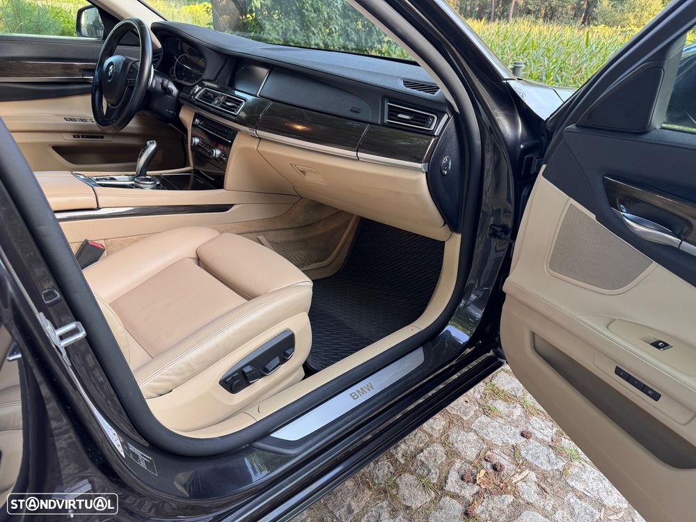 BMW 740 d - 56