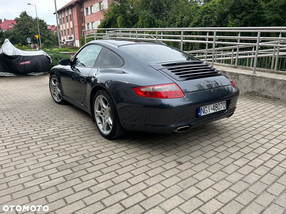 Porsche 911 - 4