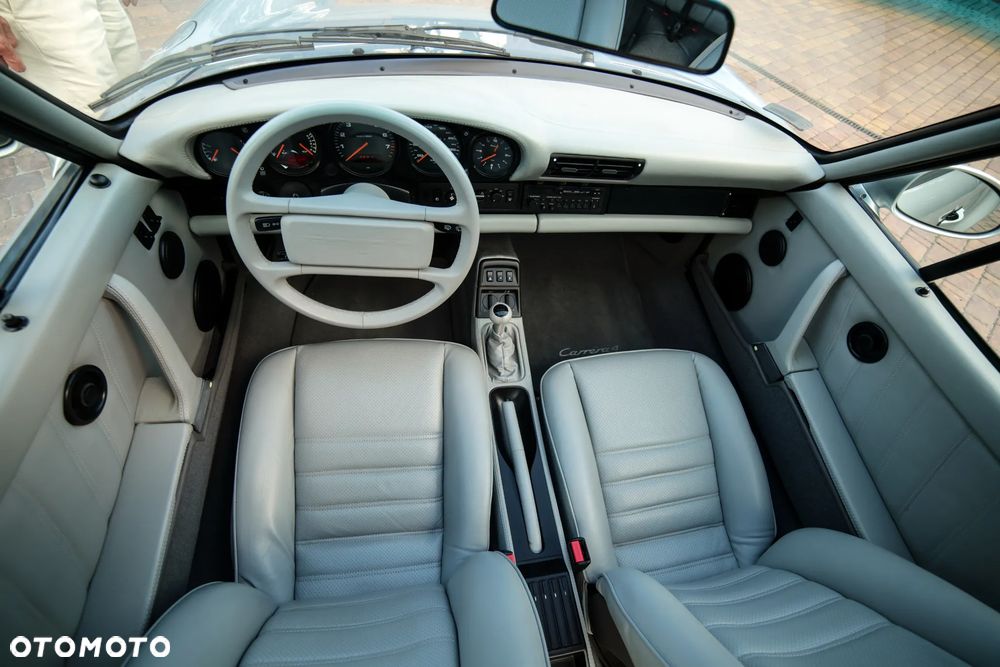 Porsche 911 4 - 26