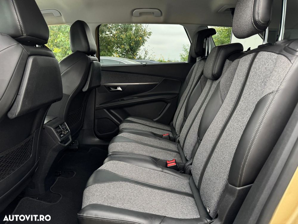 Peugeot 5008 - 22