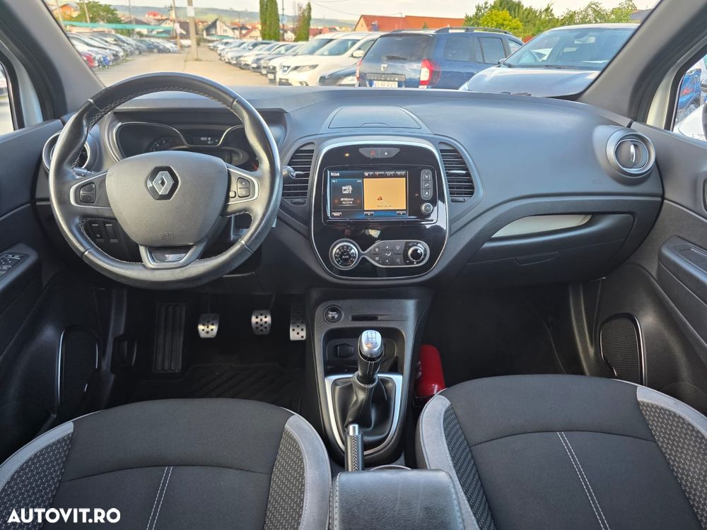 Renault Captur (ENERGY) TCe 90 BOSE EDITION - 13