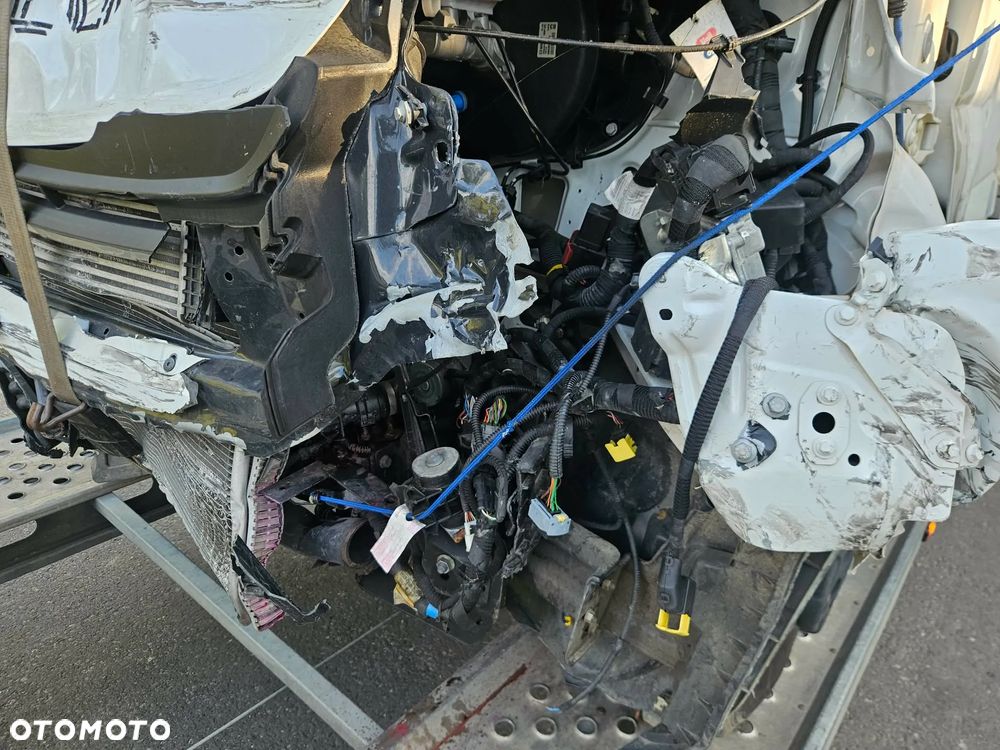 Iveco DAILY  35-C16  3.0 DIESEL 2022 ROK - 24