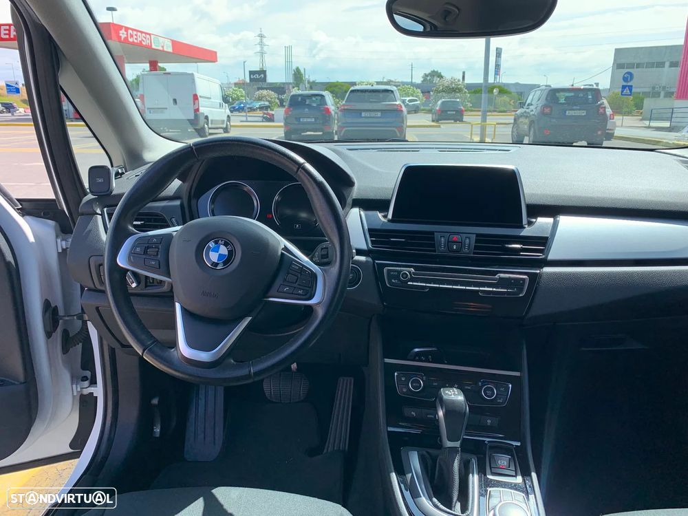 BMW 225xe Active Tourer Advantage - 11