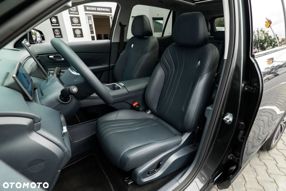 Geely Starray EM-i 1.5 PHEV Max - 17