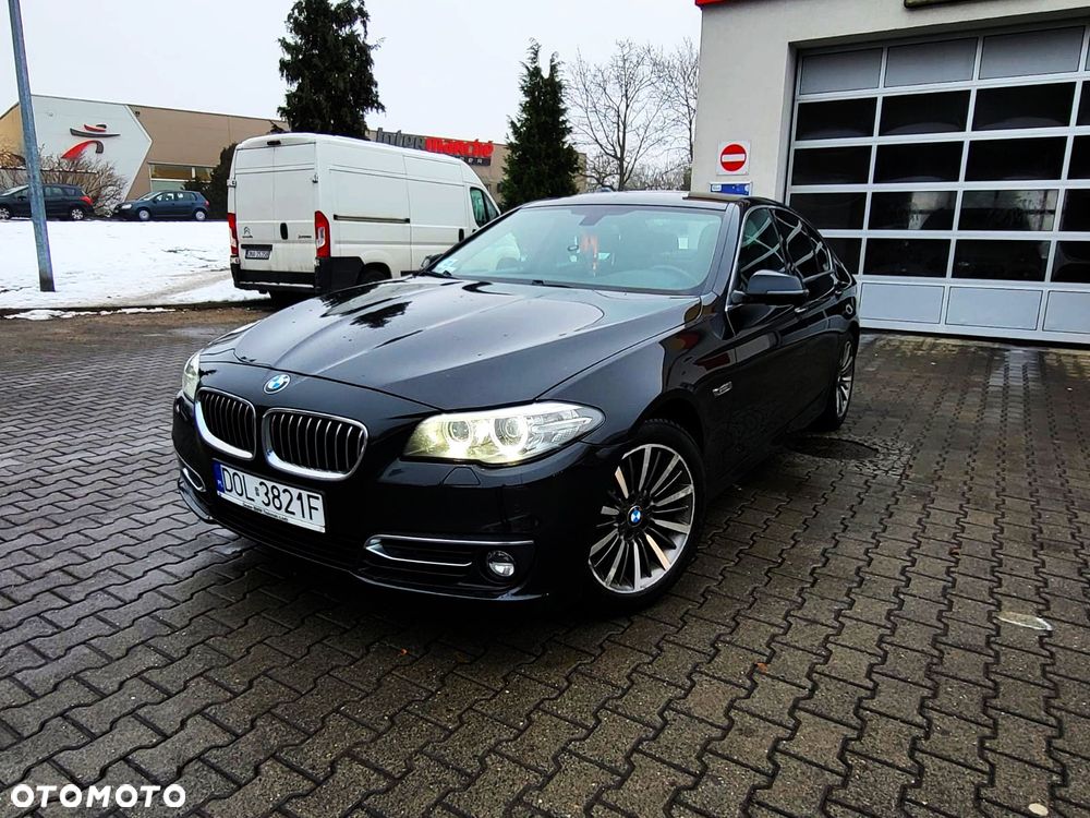 BMW Seria 5 520d xDrive Luxury Line - 3