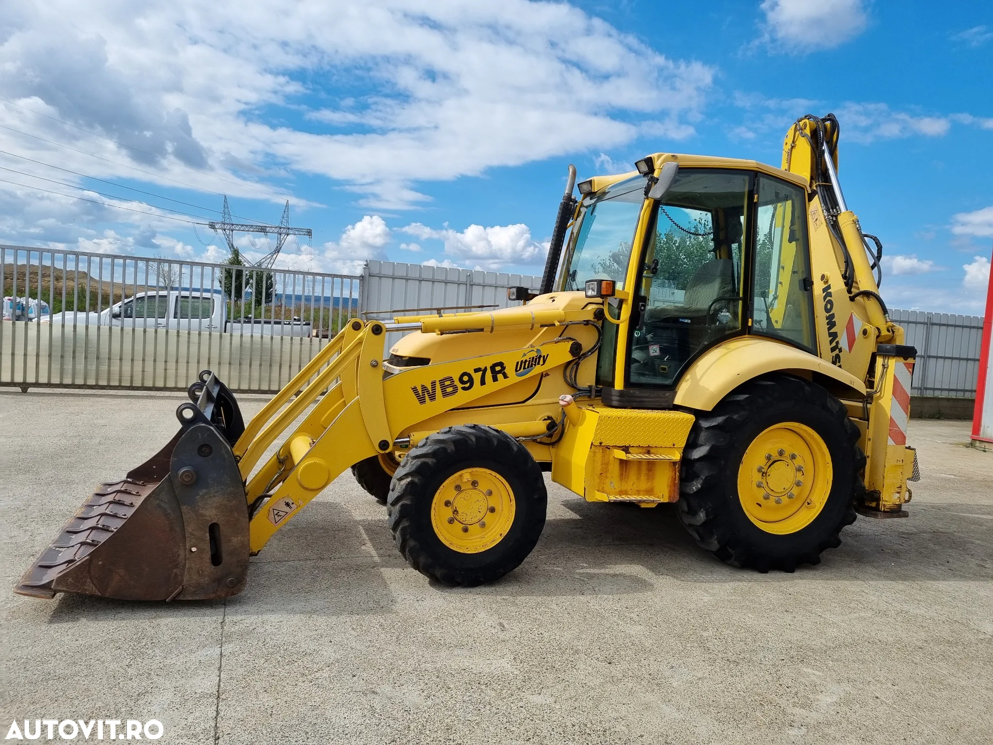 Komatsu WB97 R-2 - 5