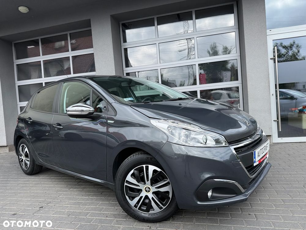 Peugeot 208 1.2 PureTech Style - 1