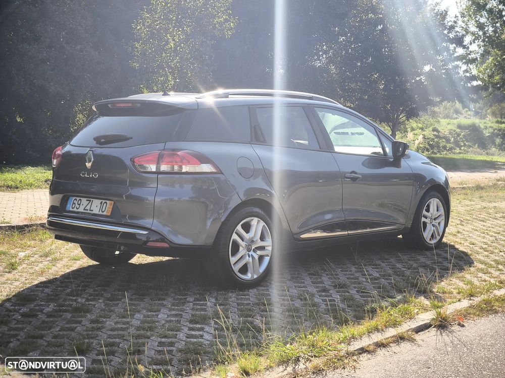 Renault Clio Sport Tourer - 6