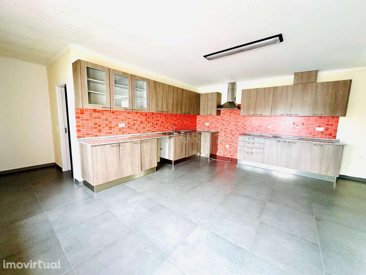 Oportunidade | Moradia T2 Funcional com Espaço Extra – Dagorda, Vermel - Grande imagem: 4/12