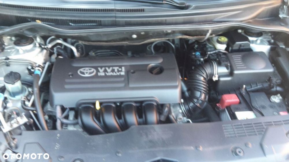 TOYOTA AURIS 1,4 VVT-I CEWKA CEWKI ORYGINAŁ DENSO - 2