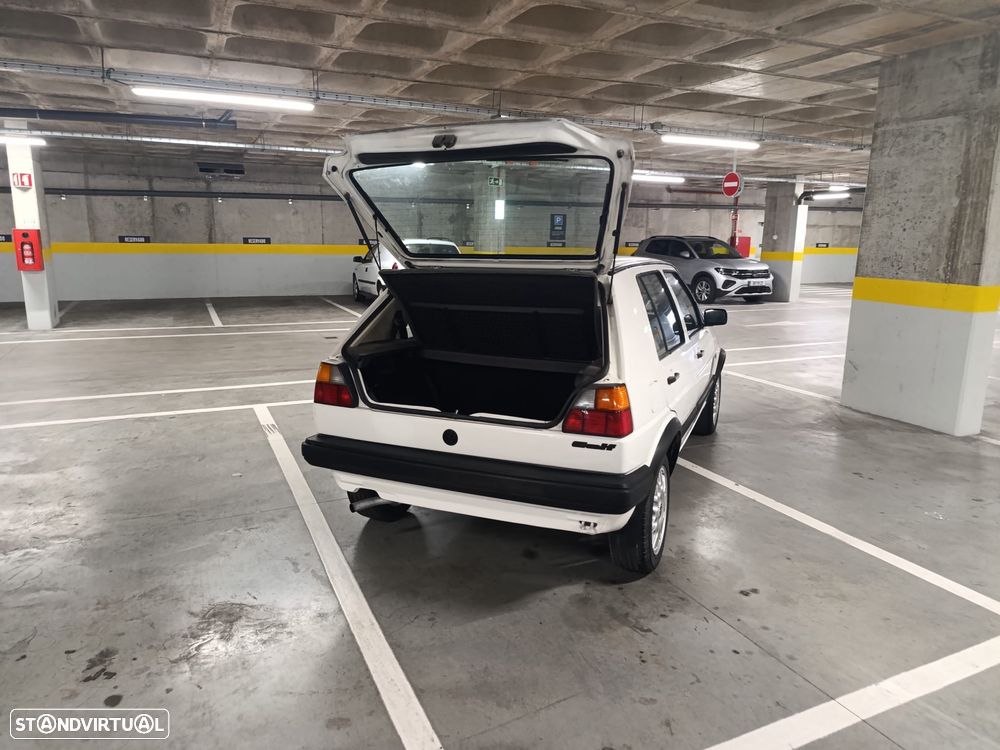VW Golf 1.3 GL - 10