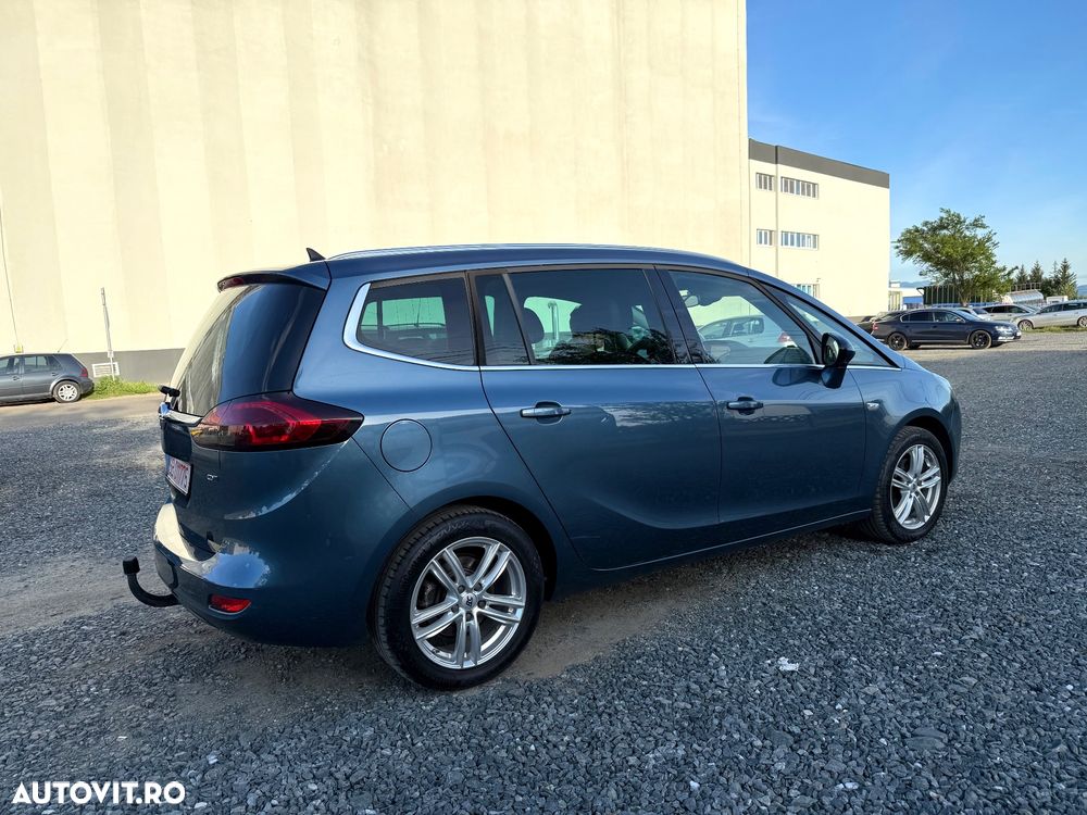 Opel Zafira 2.0 CDTI ECOTEC Cosmo - 11