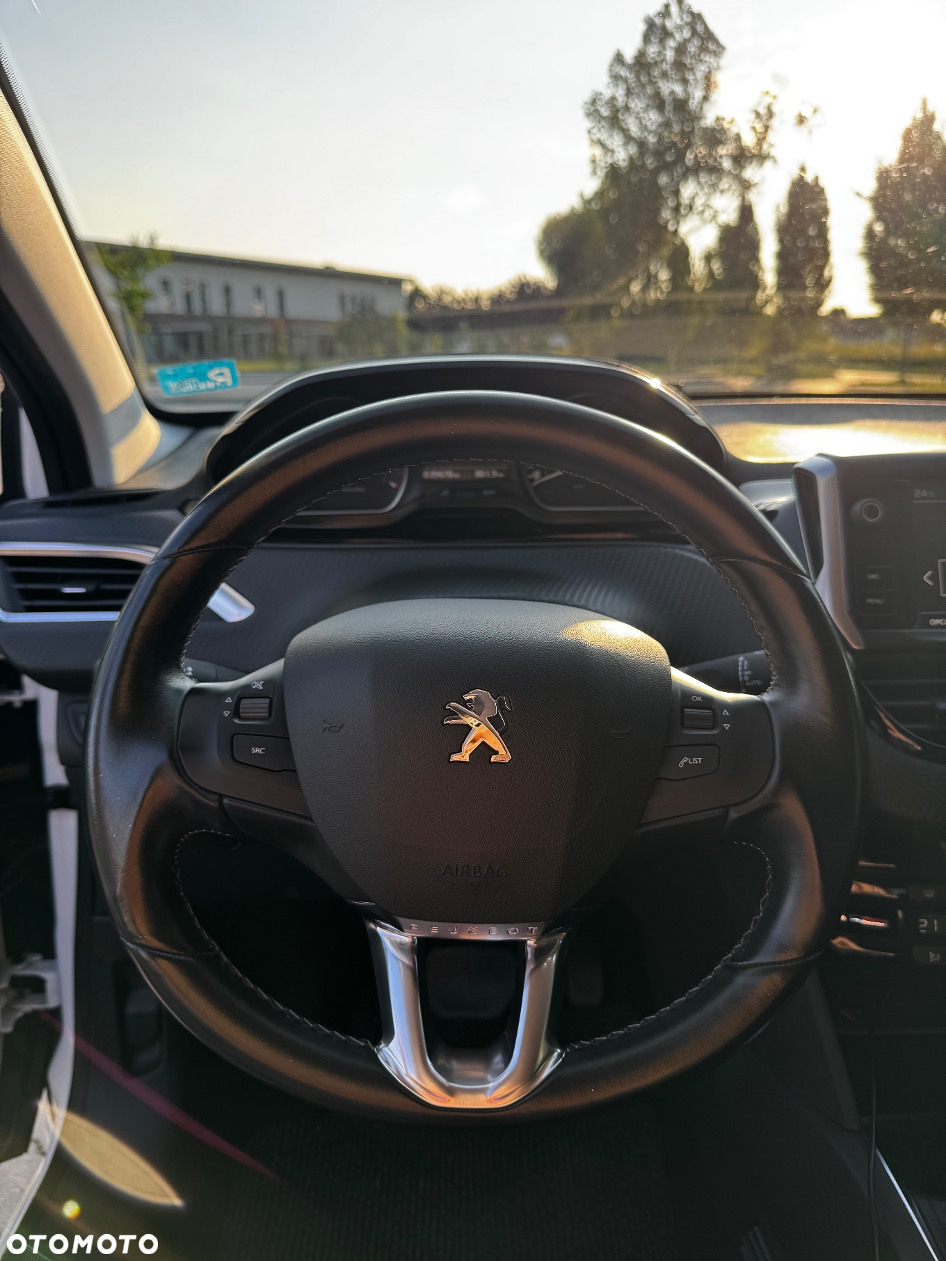Peugeot 208 - 7
