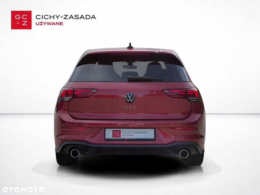 Volkswagen Golf - 4
