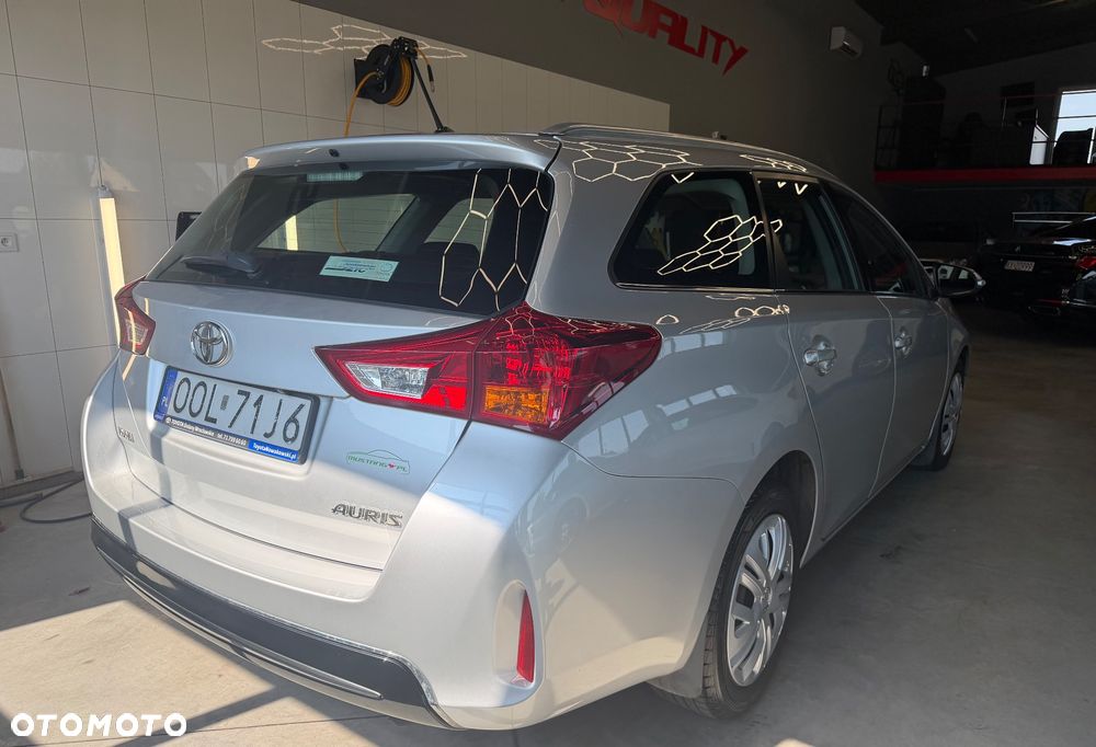 Toyota Auris - 10