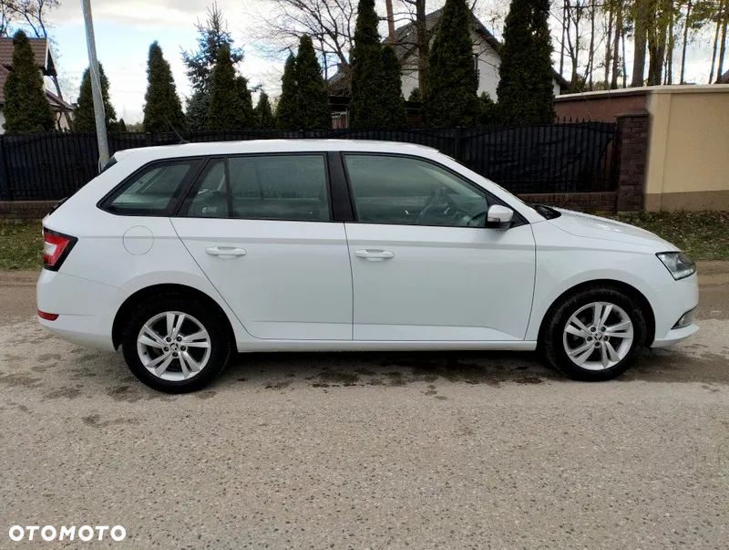 Skoda Fabia 1.0 TSI Ambition - 6