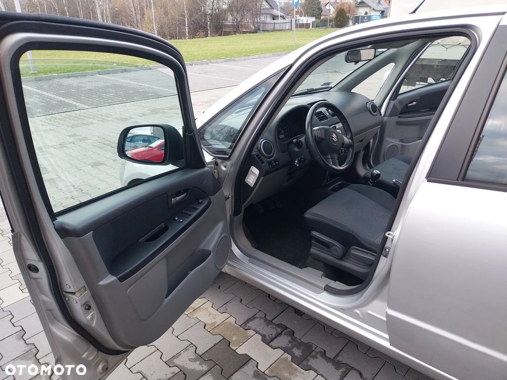 Suzuki SX4 1.6 GLX / Comfort - 16