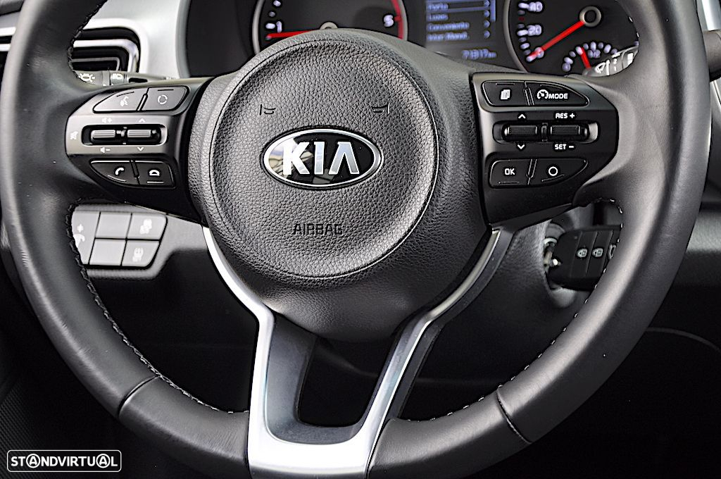 Kia Stonic 1.6 CRDi EX - 30