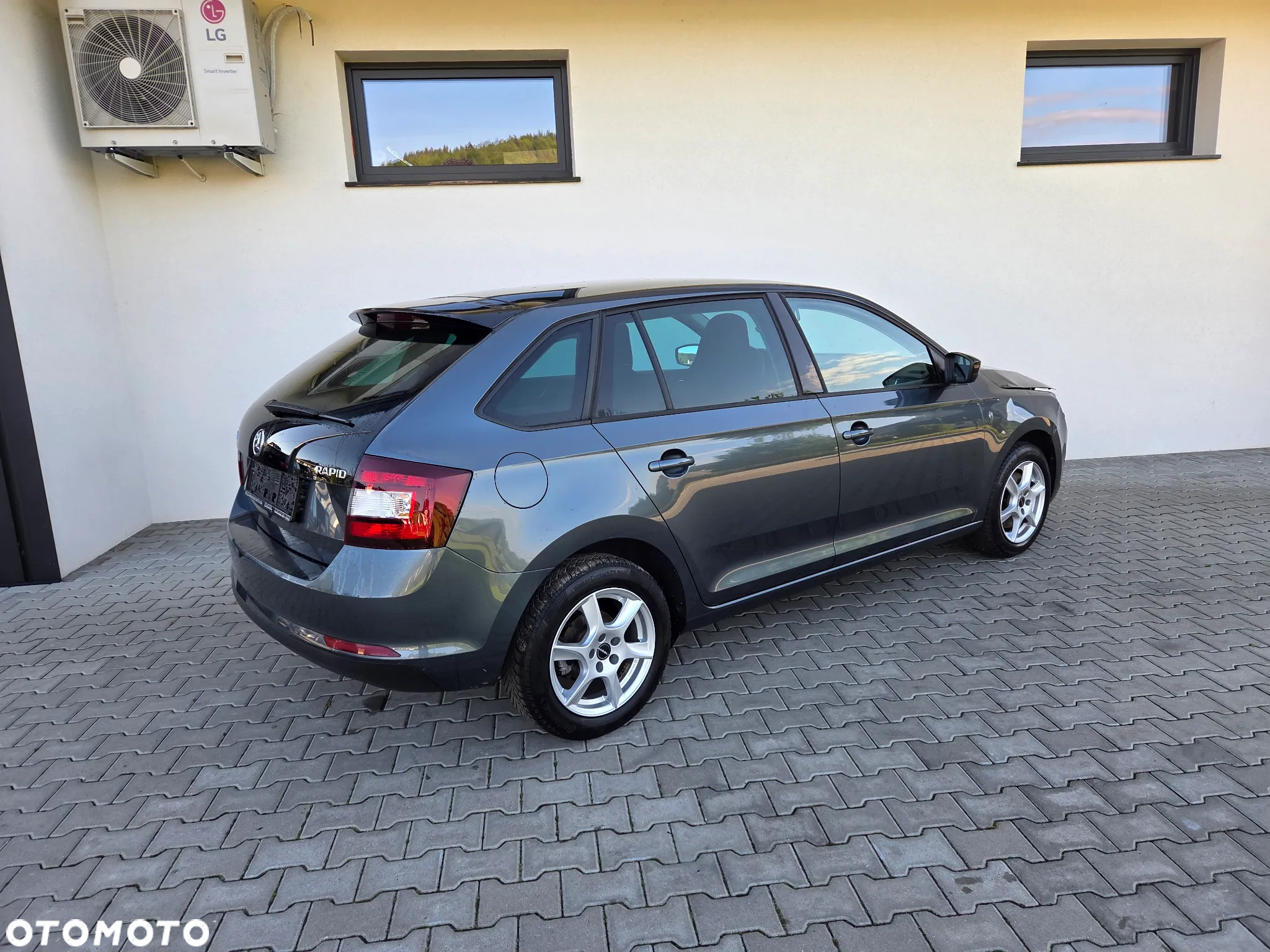 Skoda RAPID - 18