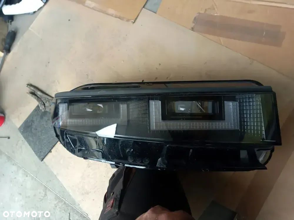 LAMPA PRZÓD  PRAWA HYUNDAI IONIQ V 5 - 1
