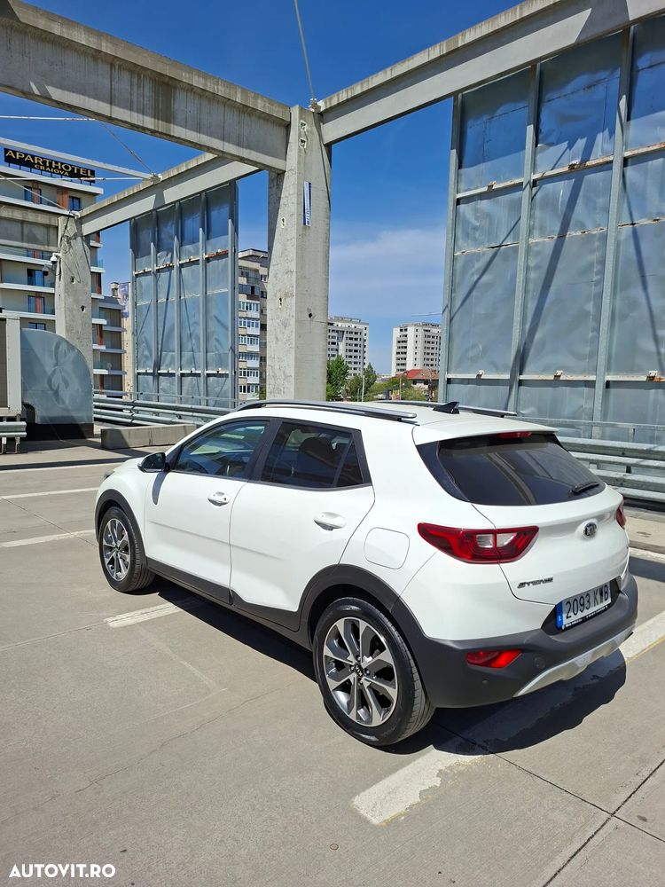 Kia Stonic 1.6 DSL HP Urban - 9