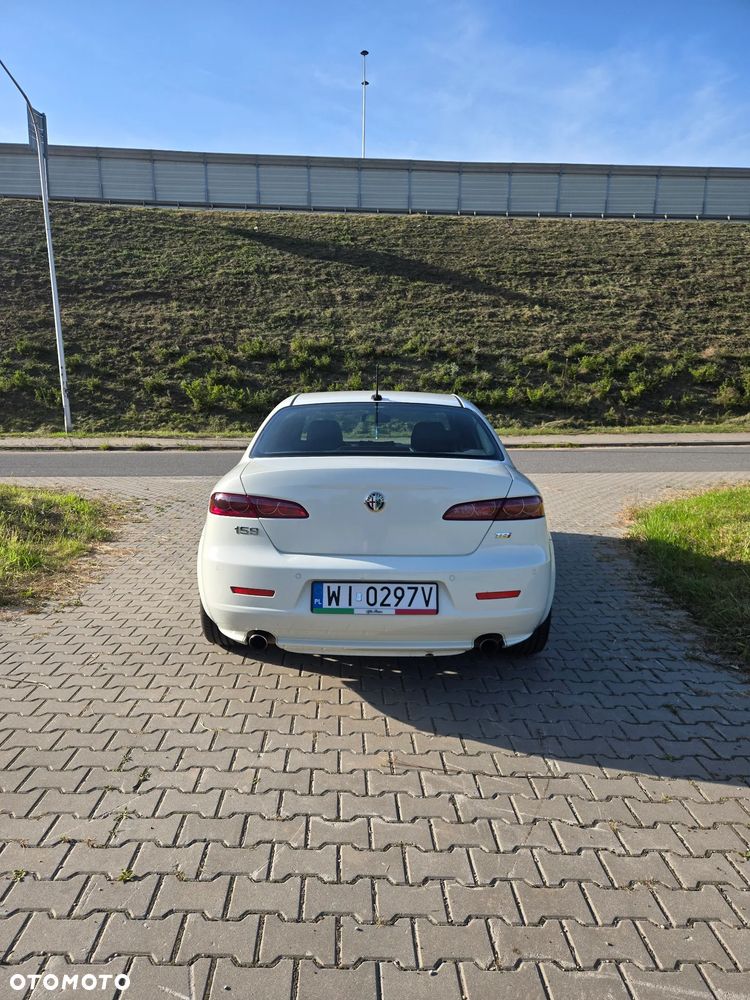 Alfa Romeo 159 - 6