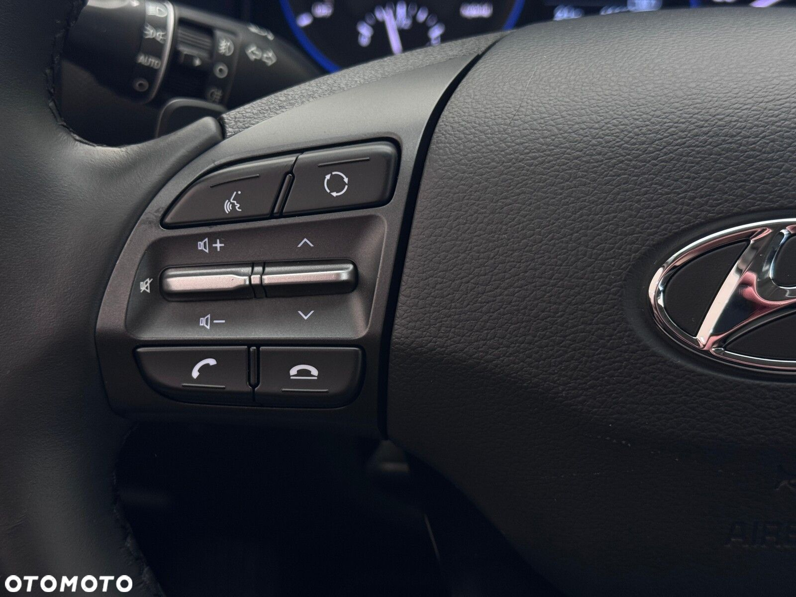 Hyundai Kona - 22