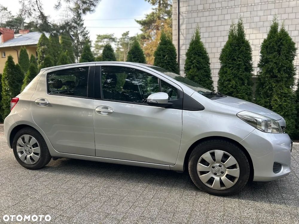 Toyota Yaris - 1