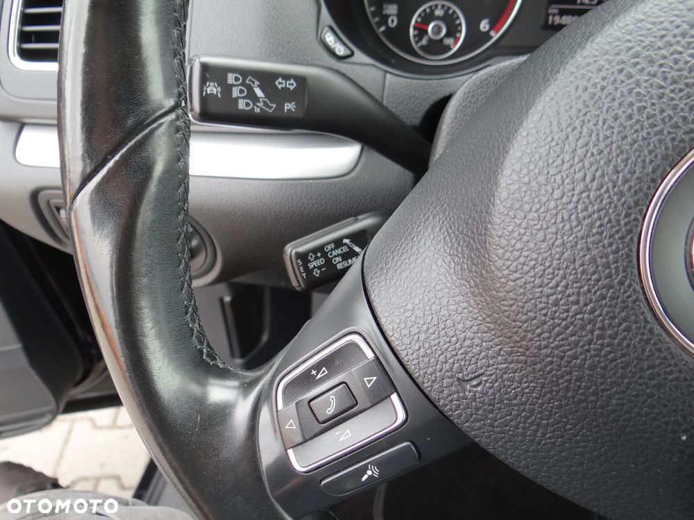 Volkswagen Sharan 2.0 TDI Blue Motion Highline - 28