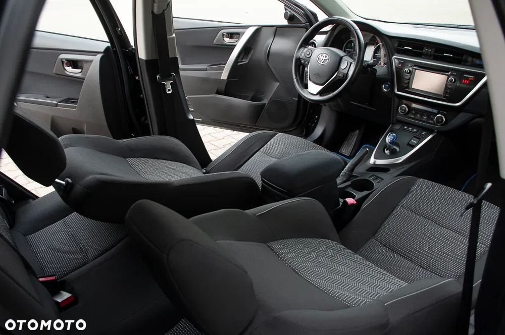 Toyota Auris - 23
