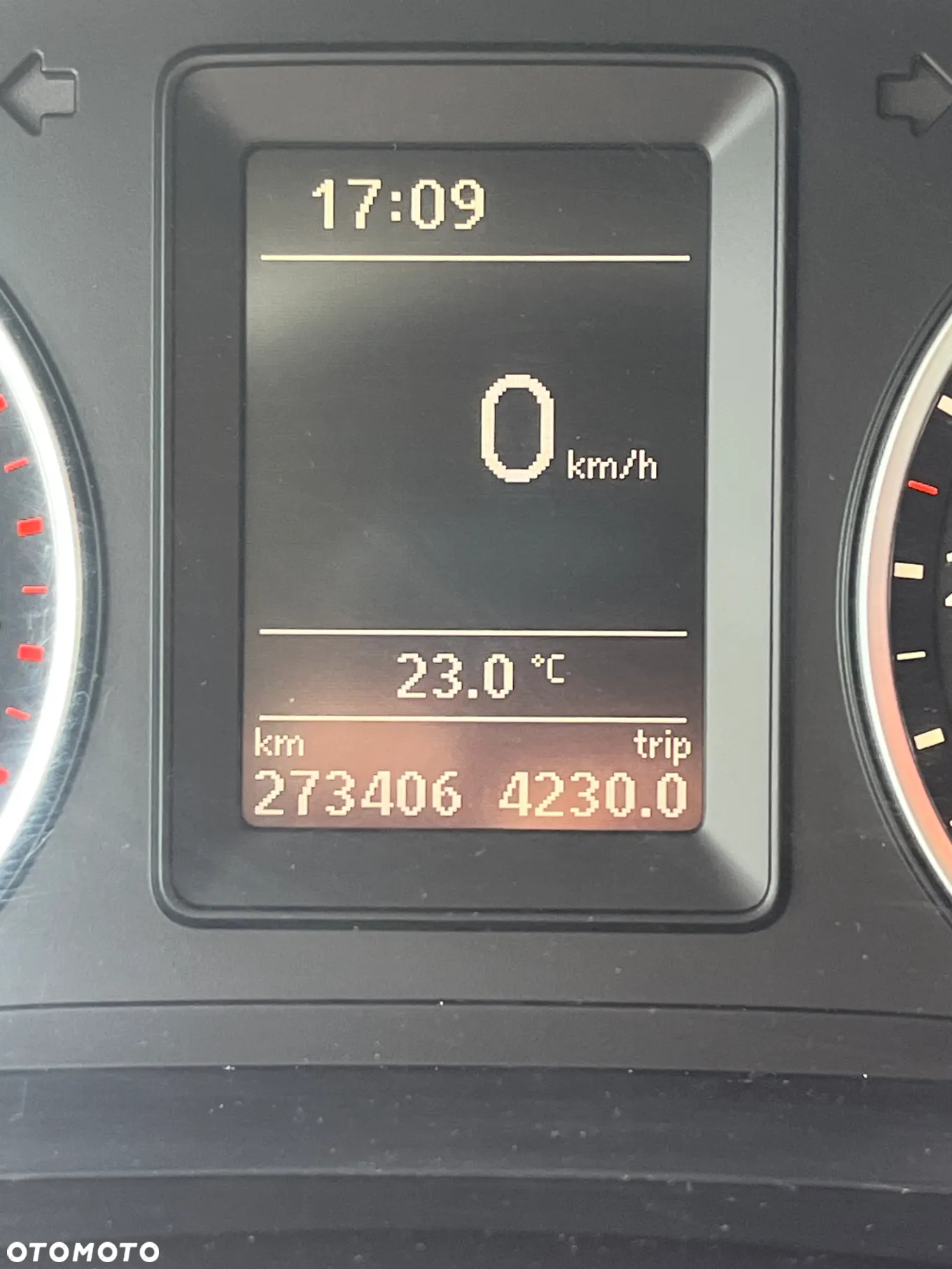 Volkswagen Tiguan - 9