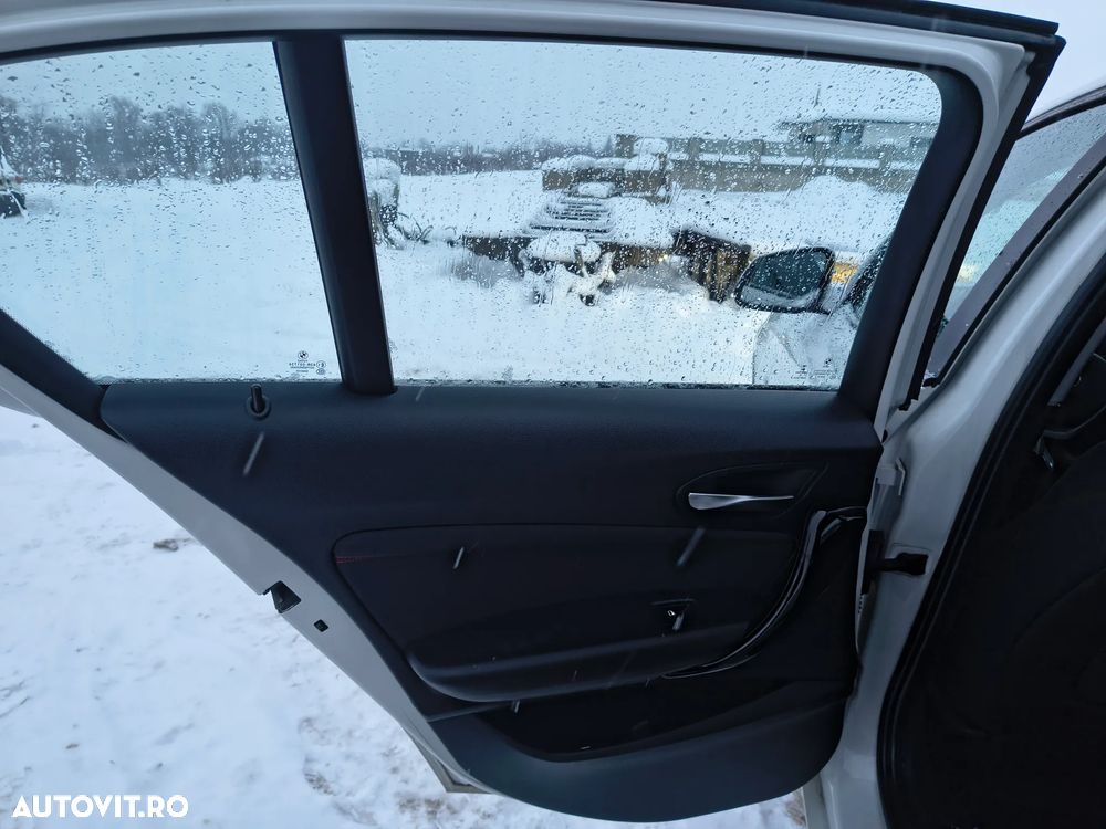 BMW Seria 1 116d EfficientDynamics Edition - 15