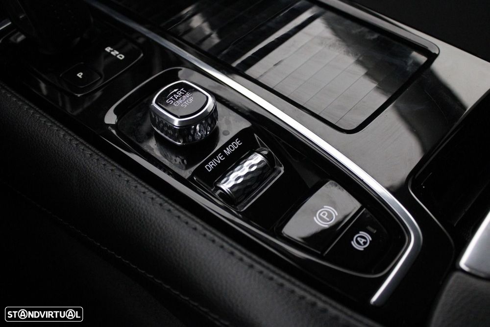 Volvo V60 2.0 T8 AWD TE Momentum - 19